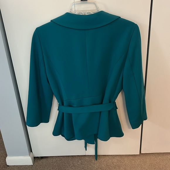 Belted women's jacket - Picture 2 of 2